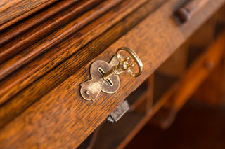 vintage-roll-top-office-desk-close-up-key