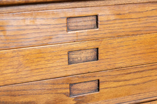 1920s-oak-plan-chest-close-up