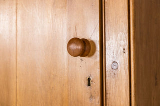 vintage-solid-pine-housekeepers-cupboard-close-up-handle