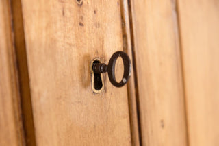 vintage-solid-pine-housekeepers-cupboard-close-up-key