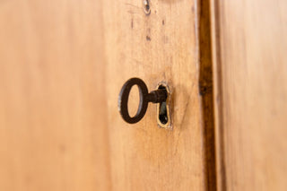 vintage-solid-pine-housekeepers-cupboard-close-up-key