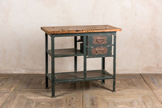 waiter station