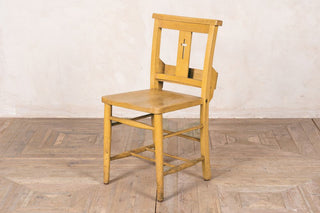 traditional church chairs