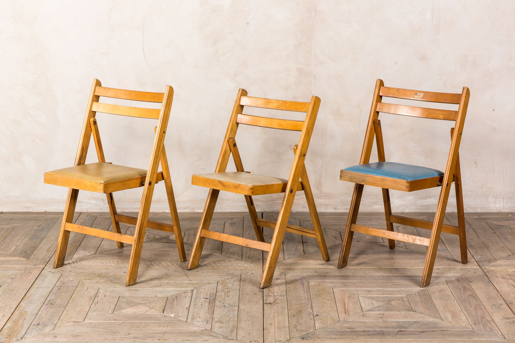 WOODEN FOLDING CHAIRS RETRO SEATS Peppermill Interiors