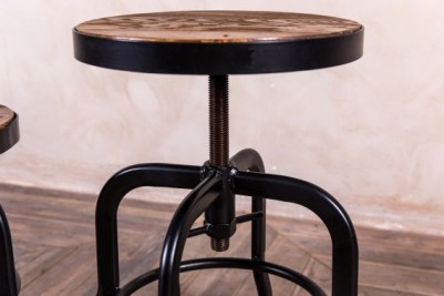 low metal stool