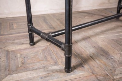pipework table