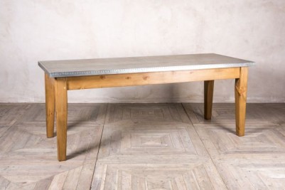 customisable dining table
