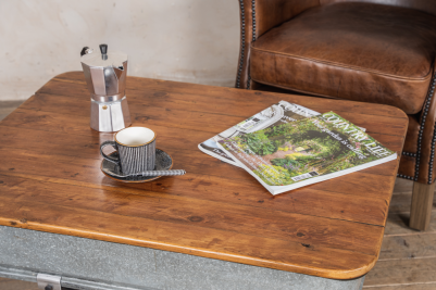 vintage style coffee table