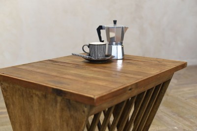 vintage farmhouse coffee table