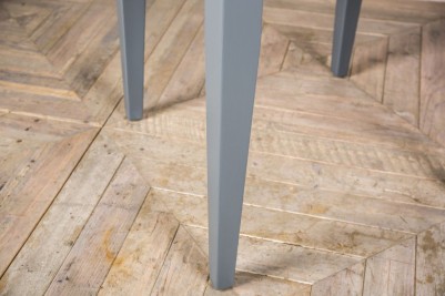 tapered leg table