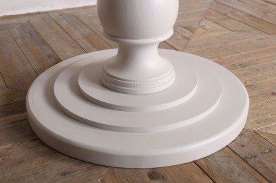 Single Pedestal Round Kitchen Dining Table