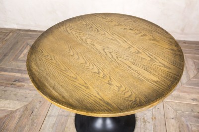 round oak restaurant table