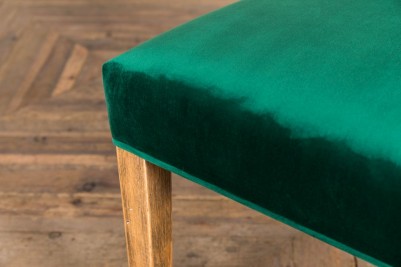 emerald green velvet chair