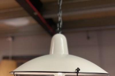 white single pendant light