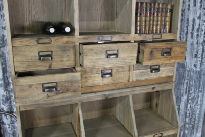 shop unit with drawers