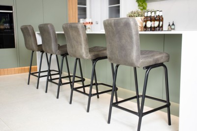 matcha-bar-stools