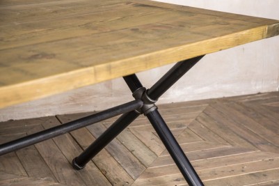 Steamer Pipe Dining Table