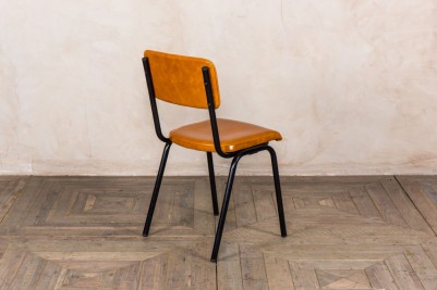 honey tan leather chair