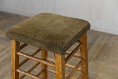 khaki retro gym stool