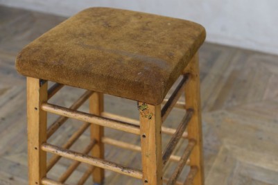 saddle brown gym stool