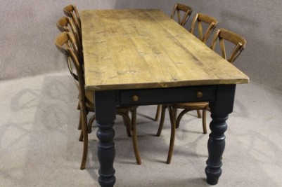 table with turned legs