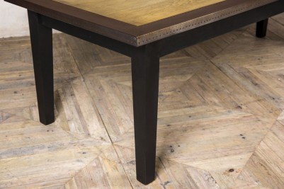 tapered leg dining table