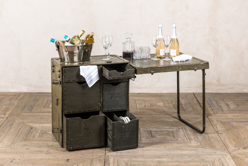 industrial style travelling bar